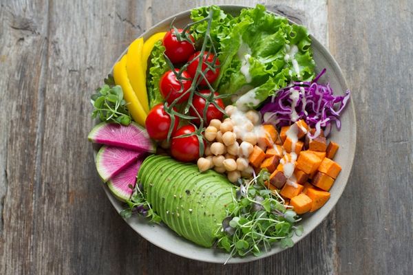 Colorful healthy bowl meal discovered through SomeYum food swipe app for recipe matching